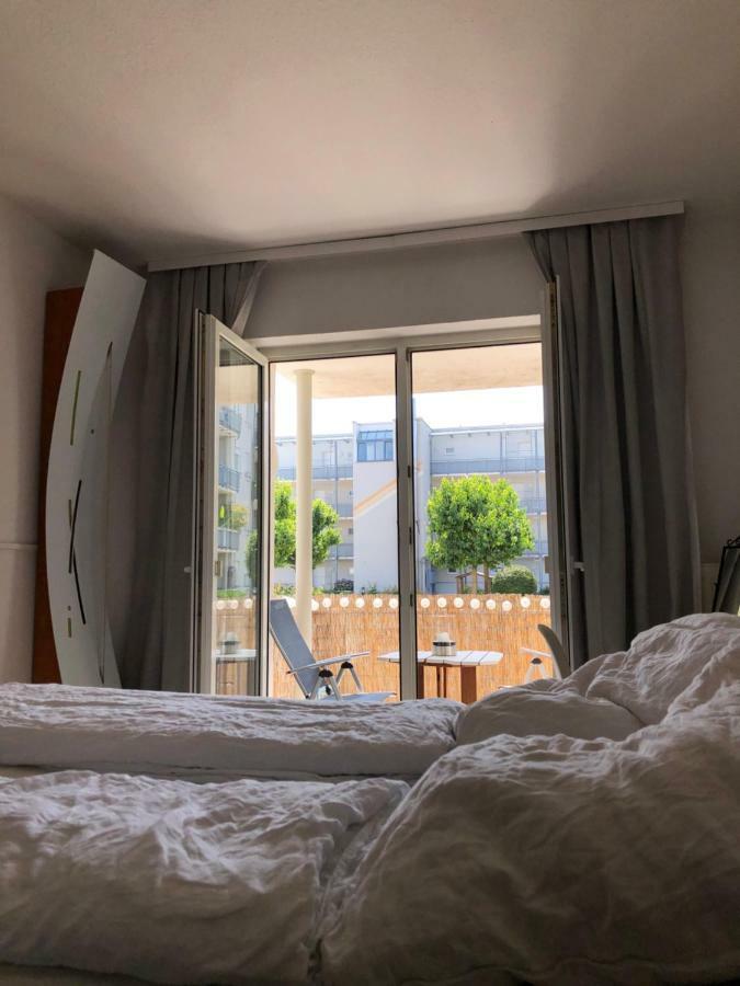 Parkplatz Und Balkon - Burberg'S Heimathafen In Wiesbaden Zewnętrze zdjęcie