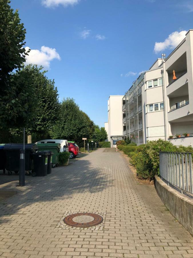 Parkplatz Und Balkon - Burberg'S Heimathafen In Wiesbaden Zewnętrze zdjęcie